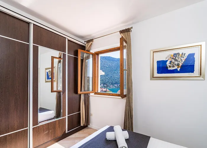 Great Bay - Free Parking *