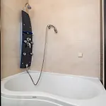 Great Bay - Free Parking Apartment *