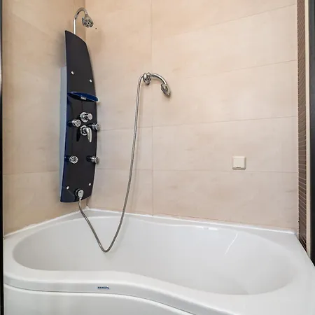 Great Bay Zaton - Free Parking Apartment *